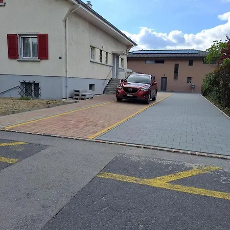 Carneiro-appartement * Yvonand